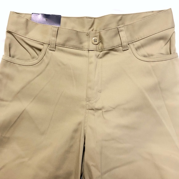 3/$20 Juniors Khaki School Uniform Shorts Sz 3/4 - Picture 2 of 6